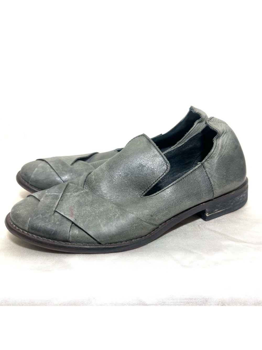 FREE PEOPLE Women's Comfort Flat Slip On Shoes Grey Leather Size 36 / 5.5-6